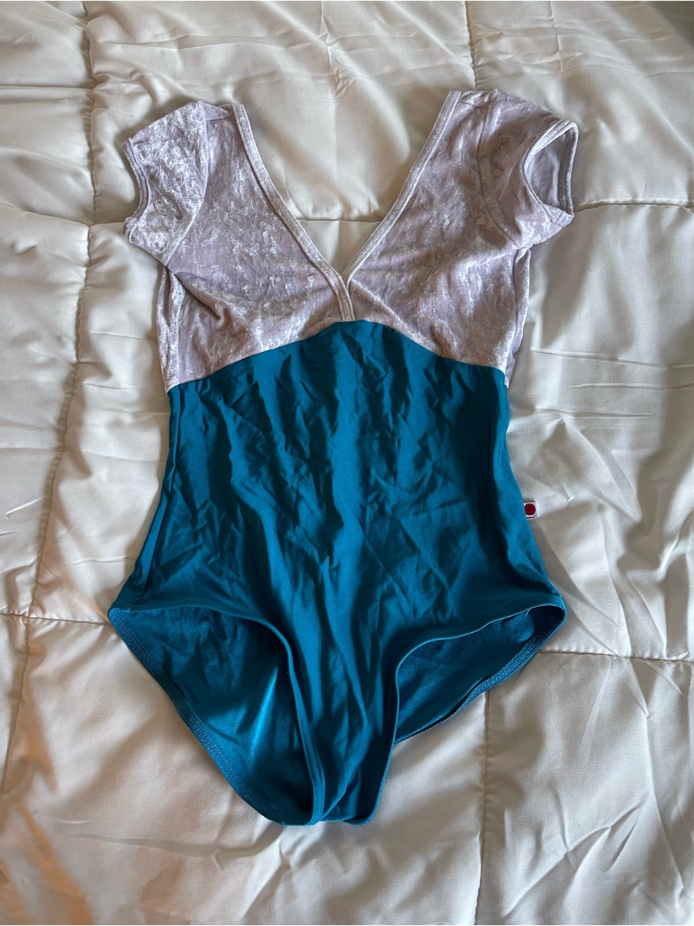 Yumiko Velvet white & Teal Dance Leotard